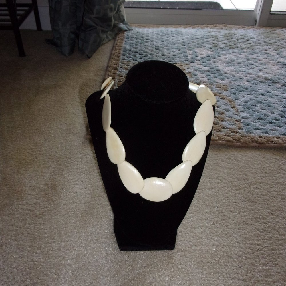 SHELL NECKLACE